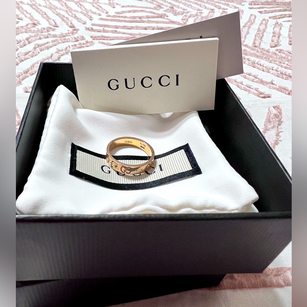 Authentic gucci icon 18k thin band